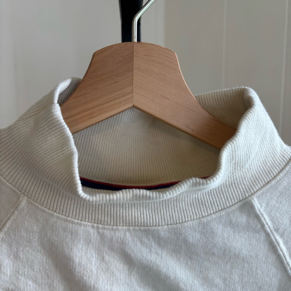 Champion Women XS Mock Neck Cream Cropped Split Hem Preppy Athleisure Sweatshirt